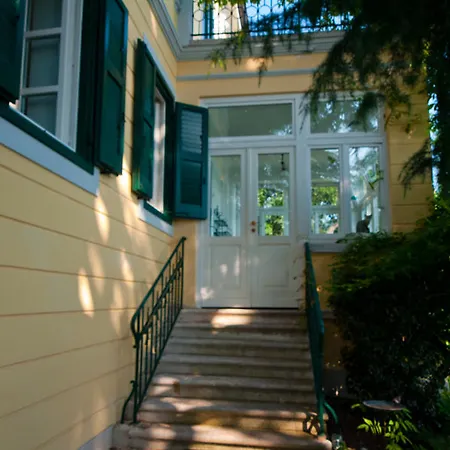 Bed and Breakfast Le 5 Muse *