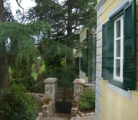 Le 5 Muse ترييستي